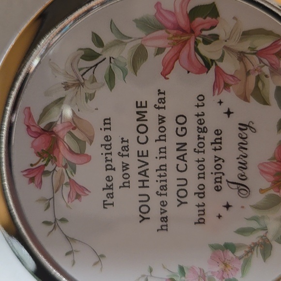 Floral Compact Mirror With Inspirational Message - Picture 2 of 4